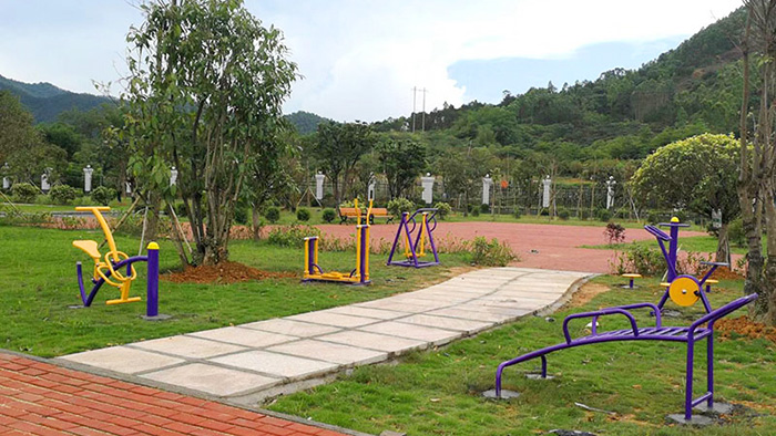 給力體育整理戶外健身器材多年現場安裝中的注意事項