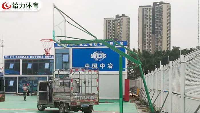 移動(dòng)籃球架價(jià)格