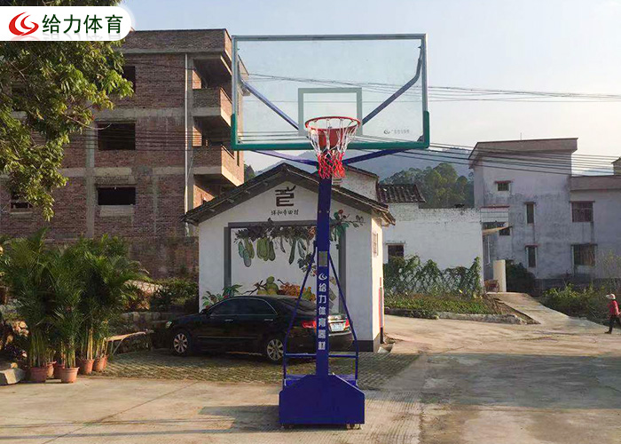 移動(dòng)籃球架