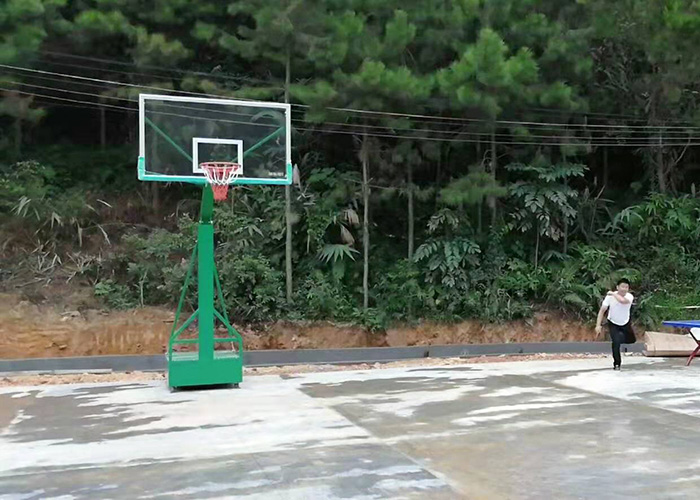 籃球架
