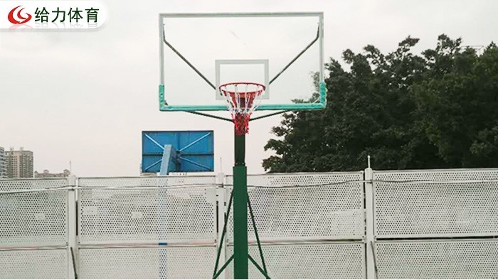 移動(dòng)籃球架