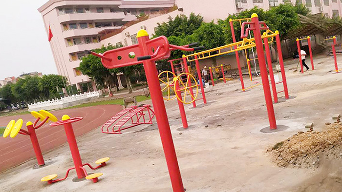 公園健身器材安裝必備哪些工具需要多少人