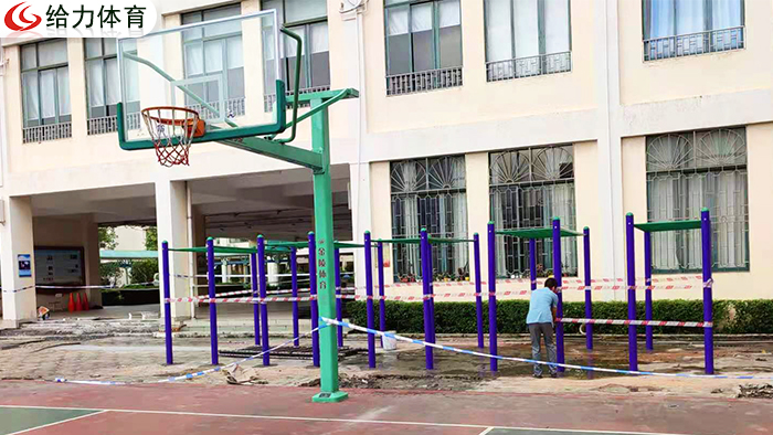 佛山籃球架多少錢(qián)