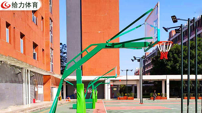 可移動籃球架多少錢
