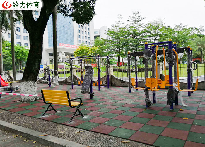戶外健身器材